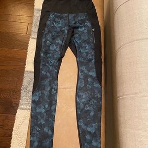 Athleta leggings Size Small
